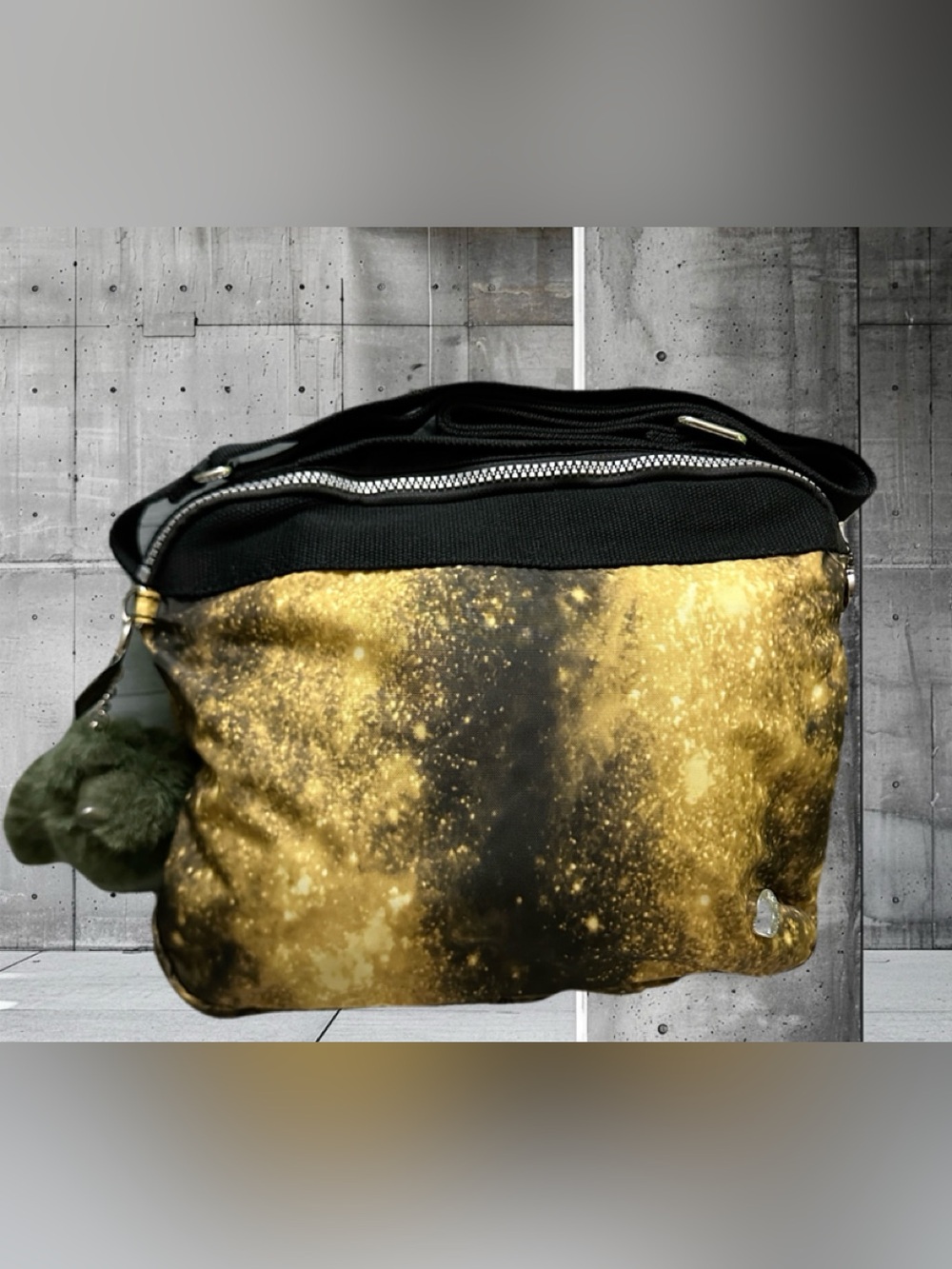 Kipling Black and Gold Speckled crossbody Bag